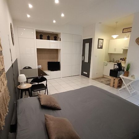 Le Colonel, Studio Au Coeur Du Village En Rez-De-Chaussee D'Une Ancienne Maison Marseillan Kültér fotó